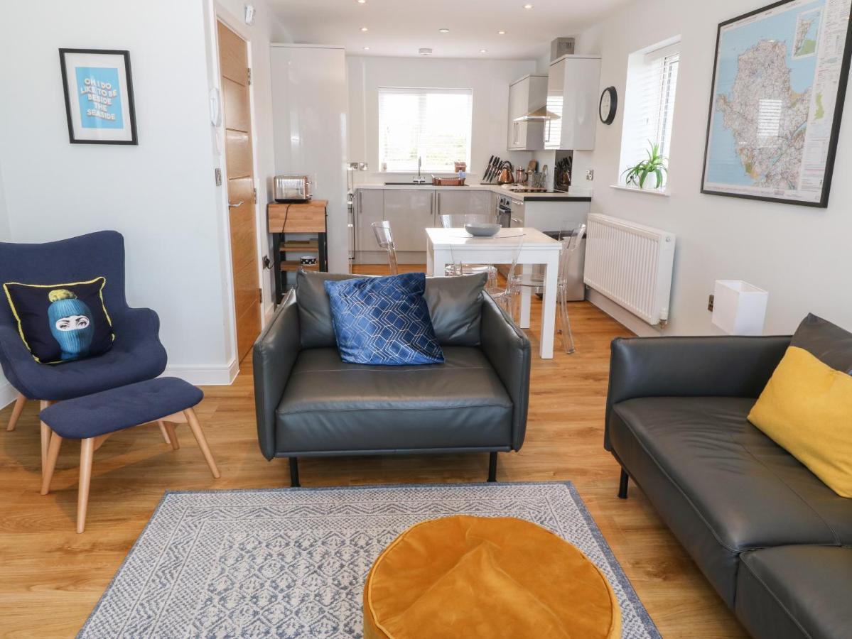 9 Apartment